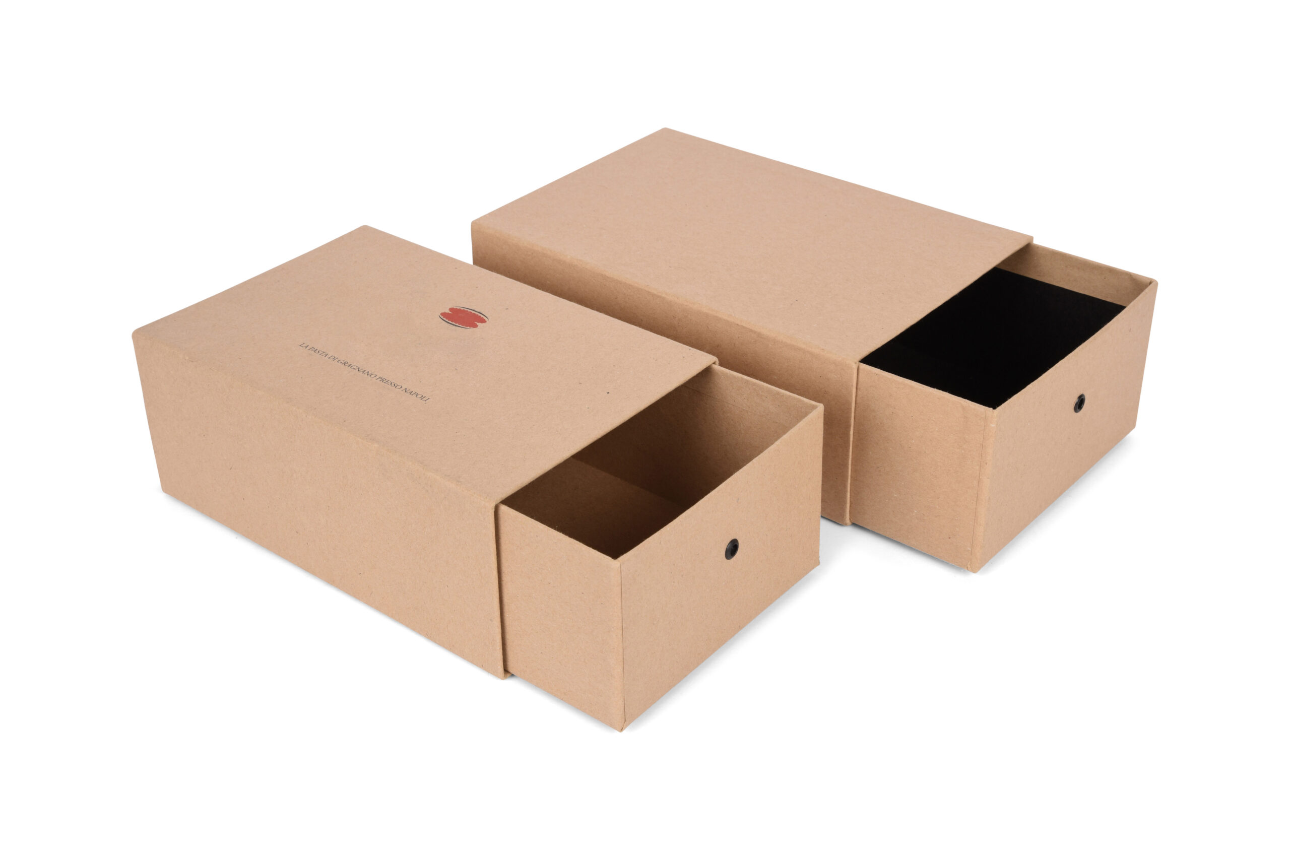 Boîte rigide à glissière ou fourreau recouverte de papier kraft brun, intérieur papier noir, œillet, impression offset, fabrication européenne, quantité minimum : 200 pièces